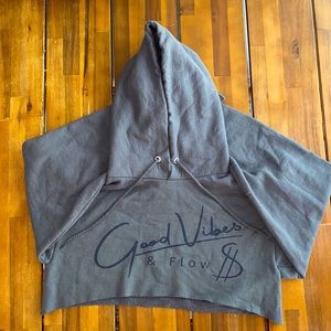 Cropped hoodie size small